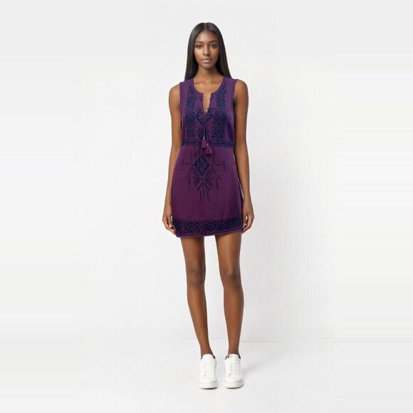 Abercrombie & Fitch Dresses & Skirts - Abercrombie & Fitch Dress Women's Small Maroon Beaded Aztec Sleeveless Tie Neck